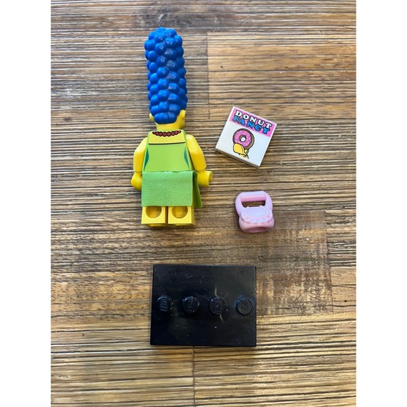 Lego Simpsons Series 1 Minifigure Marge With Magazine And Purse Retired - Picture 4 of 4